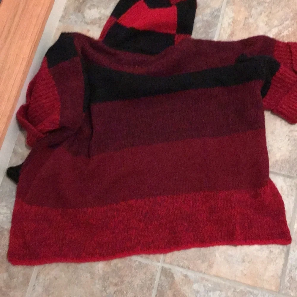 Anthropologie Meet Me Plaid Poncho Red Black XS/S